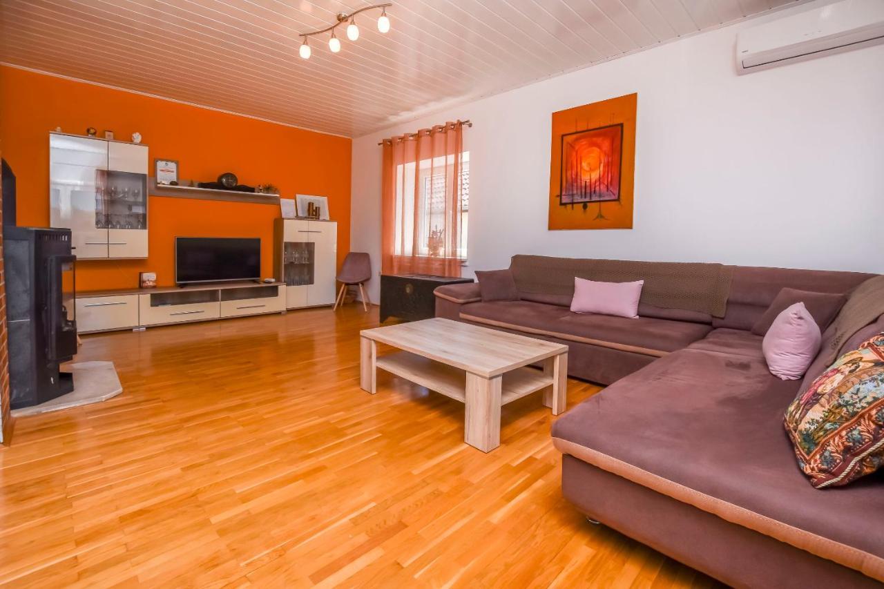 Apartment Bosiljka روغوزنيكا المظهر الخارجي الصورة