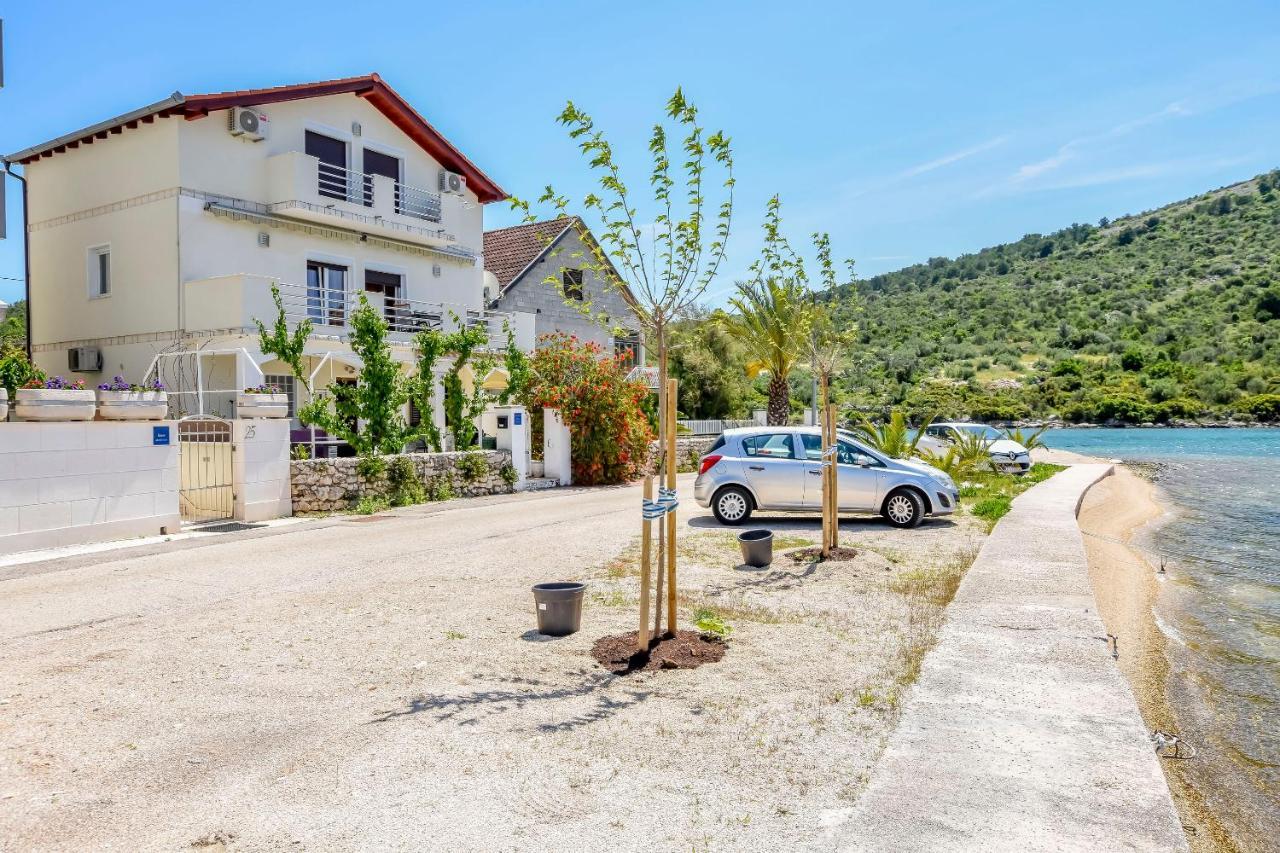 Apartment Bosiljka روغوزنيكا المظهر الخارجي الصورة