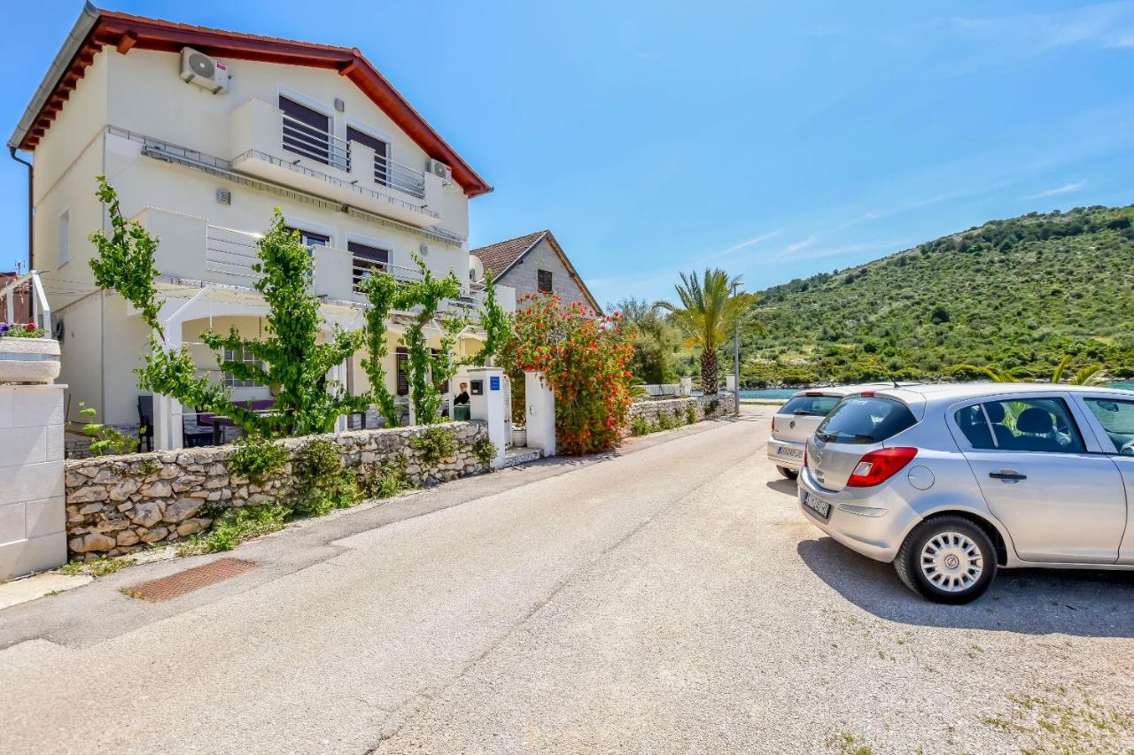 Apartment Bosiljka روغوزنيكا المظهر الخارجي الصورة